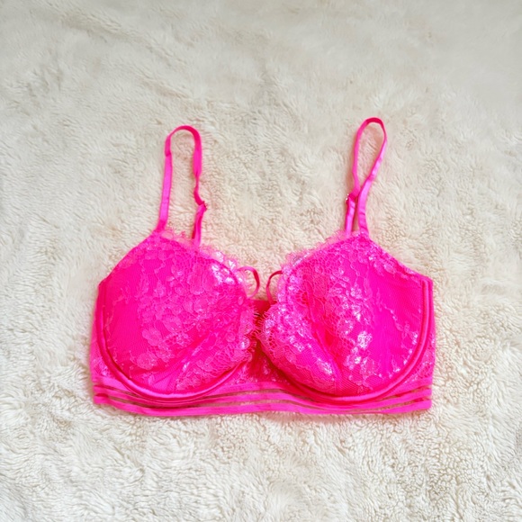 Victoria’s Secret Very Sexy Lined Balconette 32D | Barbiecore Coquette Lace Bra - Picture 2 of 9